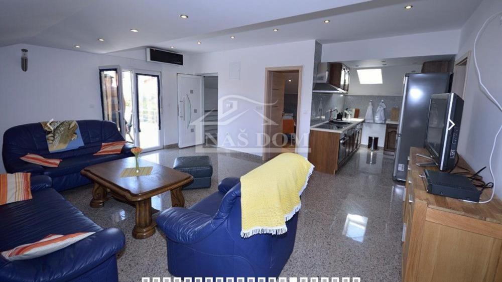 Apartman Niko Und Gaby Vodice Exteriör bild