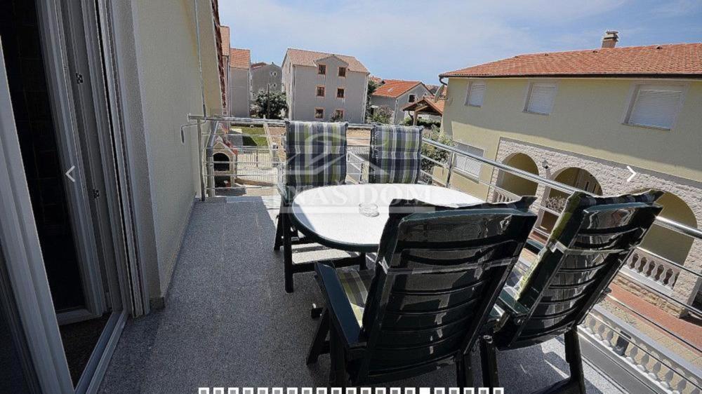 Apartman Niko Und Gaby Vodice Exteriör bild